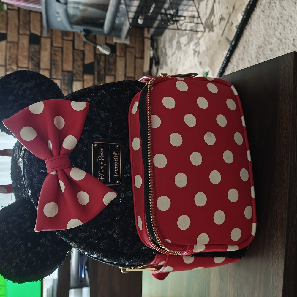 Disney Loungefly Minnie Mouse Black Sequin Backpack
